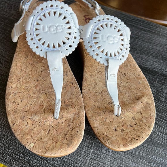 NWOT UGG Ayden White Perforated Leather Sling Back Sandals US5.5 EU36.5 - Picture 3 of 11